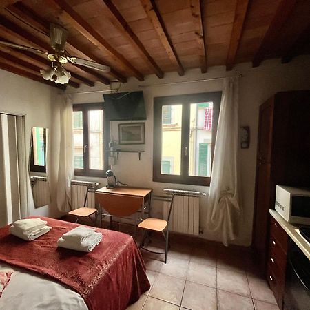 Mini Studio Very Central Close To The Train Station Firenze Bagian luar foto