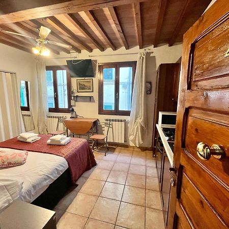 Mini Studio Very Central Close To The Train Station Firenze Bagian luar foto