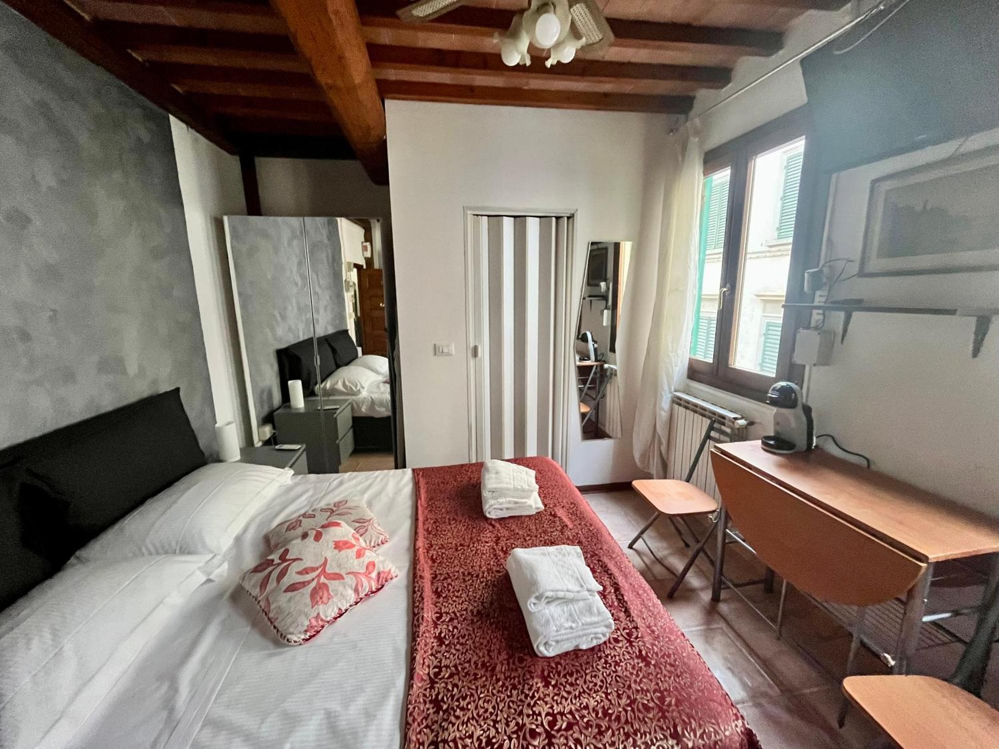 Mini Studio Very Central Close To The Train Station Firenze Bagian luar foto